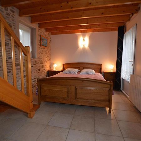 La Pahorie Bed & Breakfast แซงต์-เมลัวร์-เดส์-ซงด์ ภายนอก รูปภาพ